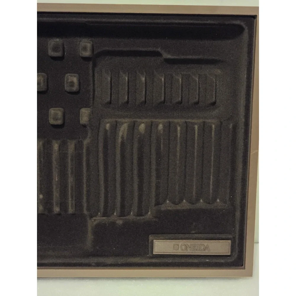 Oneida Prestige Tray #887 Brown 20 Pc Service For 4 Flatware Forks‎ Spoons